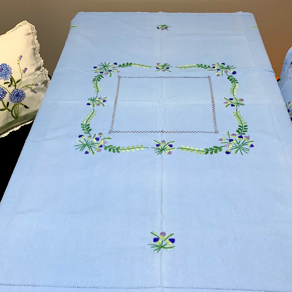 Gifts for Mom 🌸✨ 🪻April Cornell-Embroidered Cotton Tablecloth